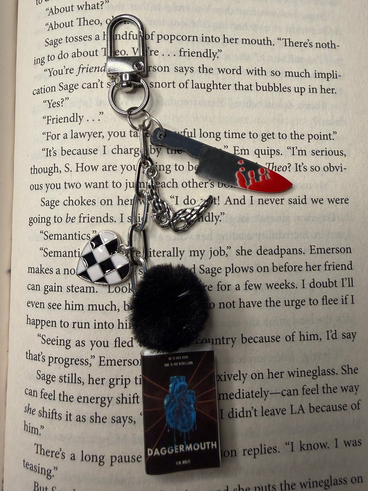 "Daggermouth" Chapter & Charm Keychain