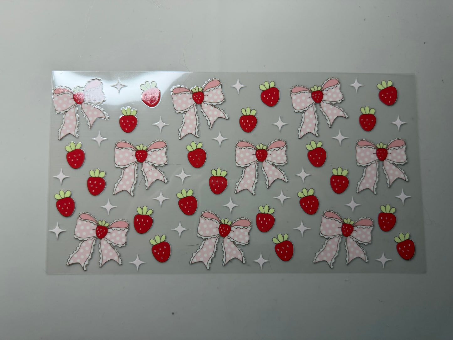 Strawberry Bows UV DTF Wrap