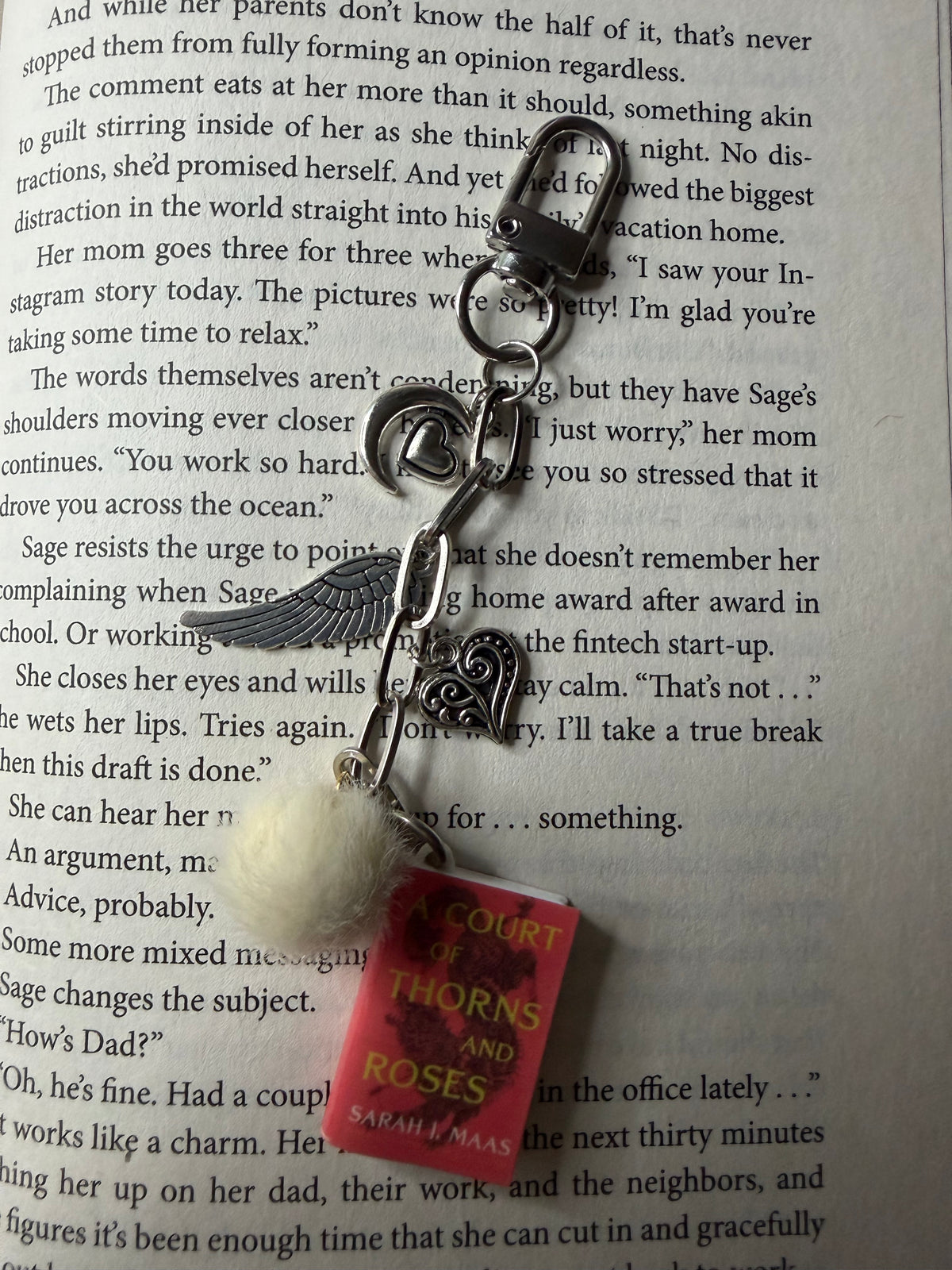 "ACOTAR" Chapter & Charm Keychain